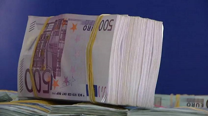 El BCE decreta una muerte lenta para los billetes de 500 euros